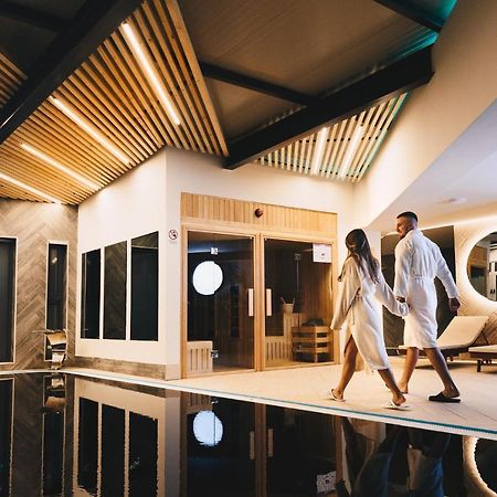 Hotel Tiski Cvet Novi Bečej 外观 照片