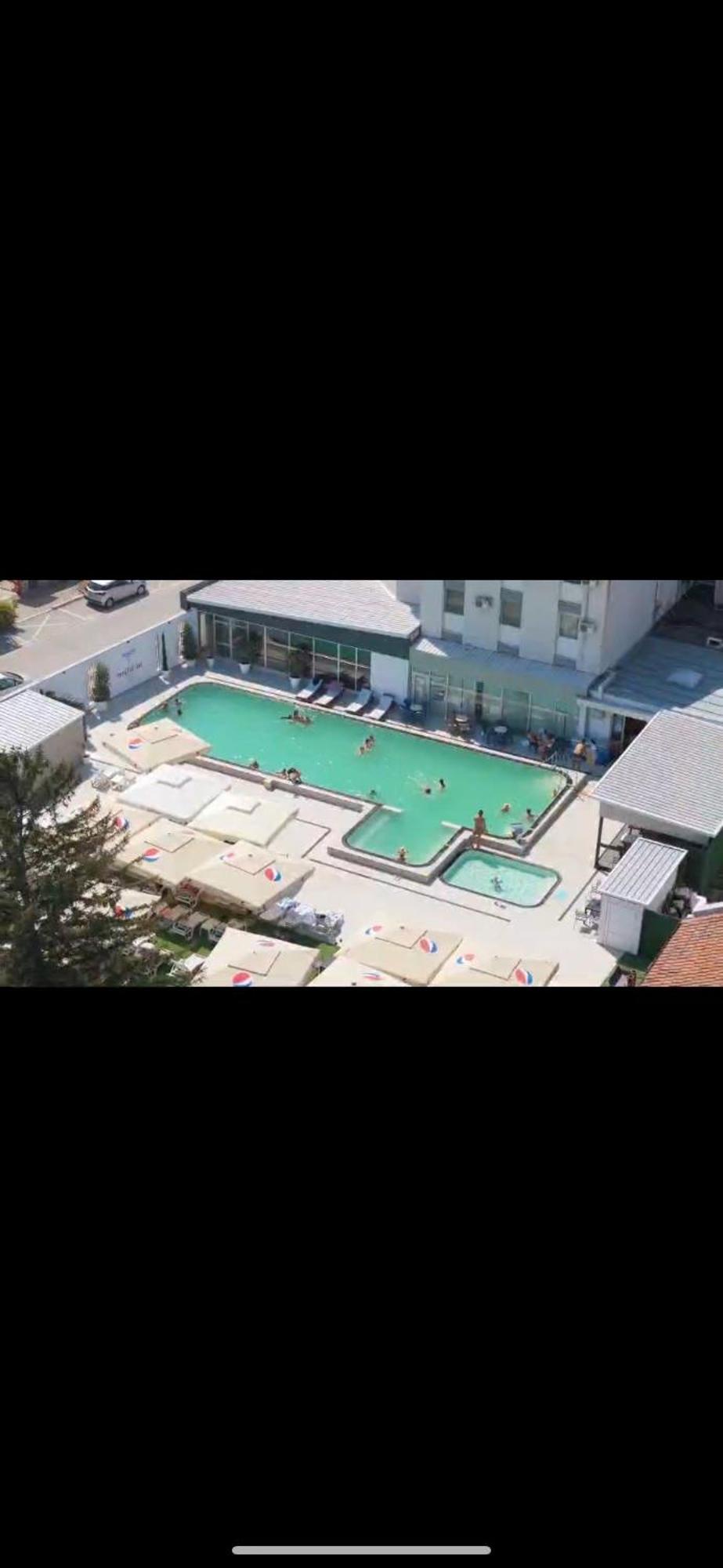 Hotel Tiski Cvet Novi Bečej 外观 照片