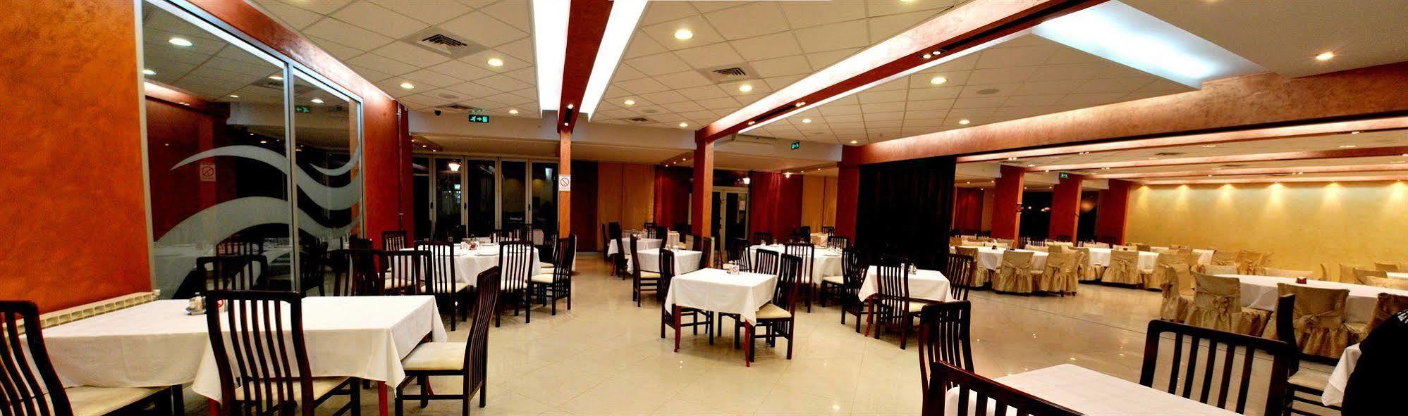 Hotel Tiski Cvet Novi Bečej 外观 照片