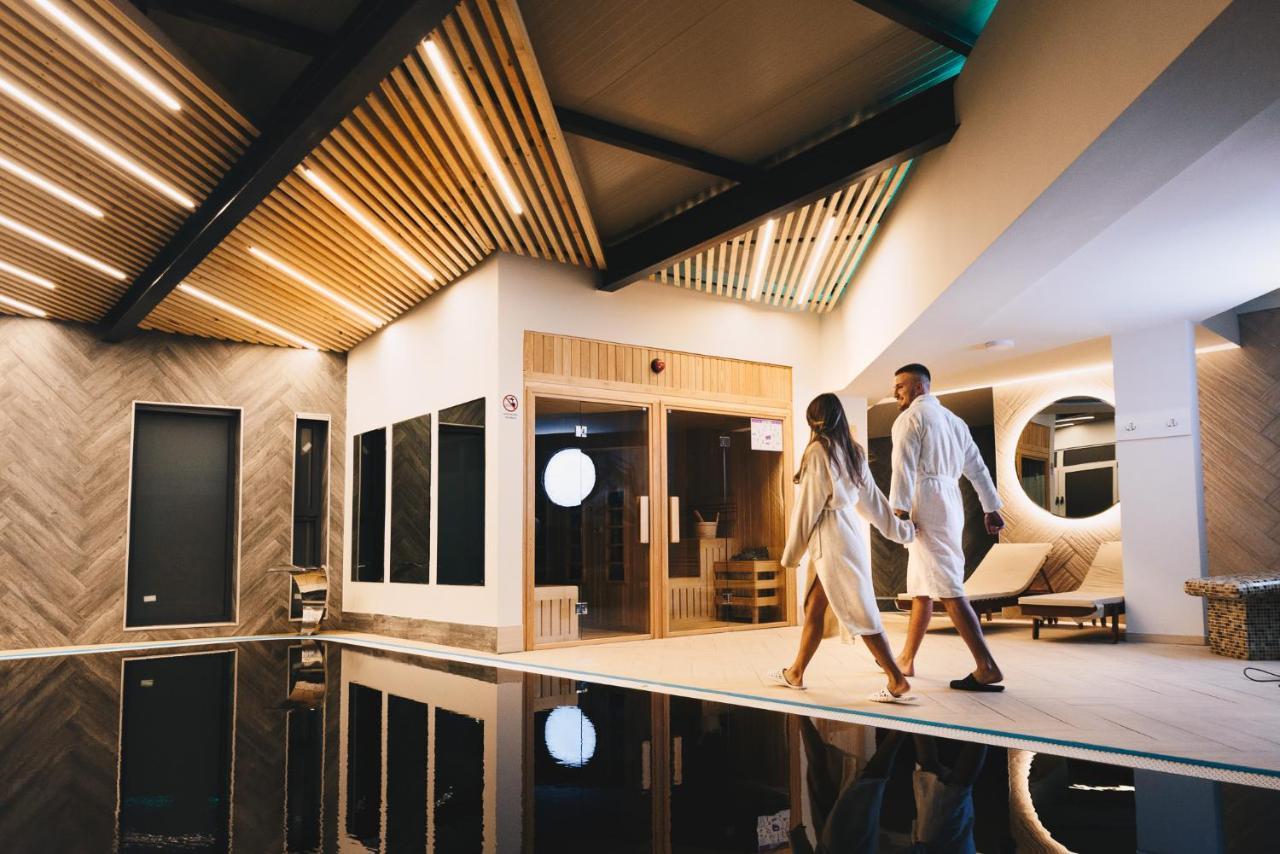 Hotel Tiski Cvet Novi Bečej 外观 照片